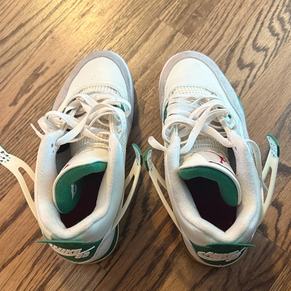 Nike SB Jordan 4 Kids White and Pine green Sneakers